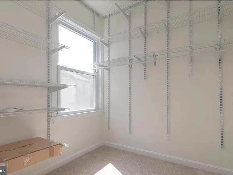 6120 Old Brentford Ct — Photo 11