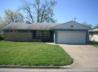 908 Mellinger Dr, Salina, KS 67401