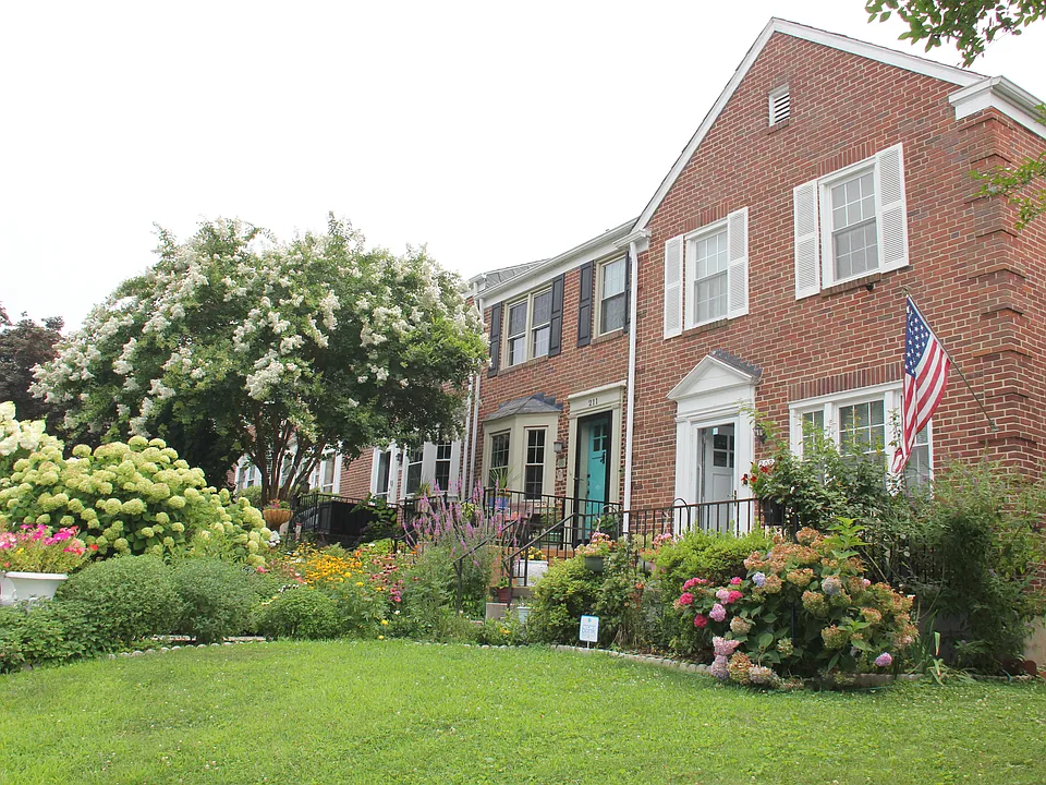 209 Brandon Rd