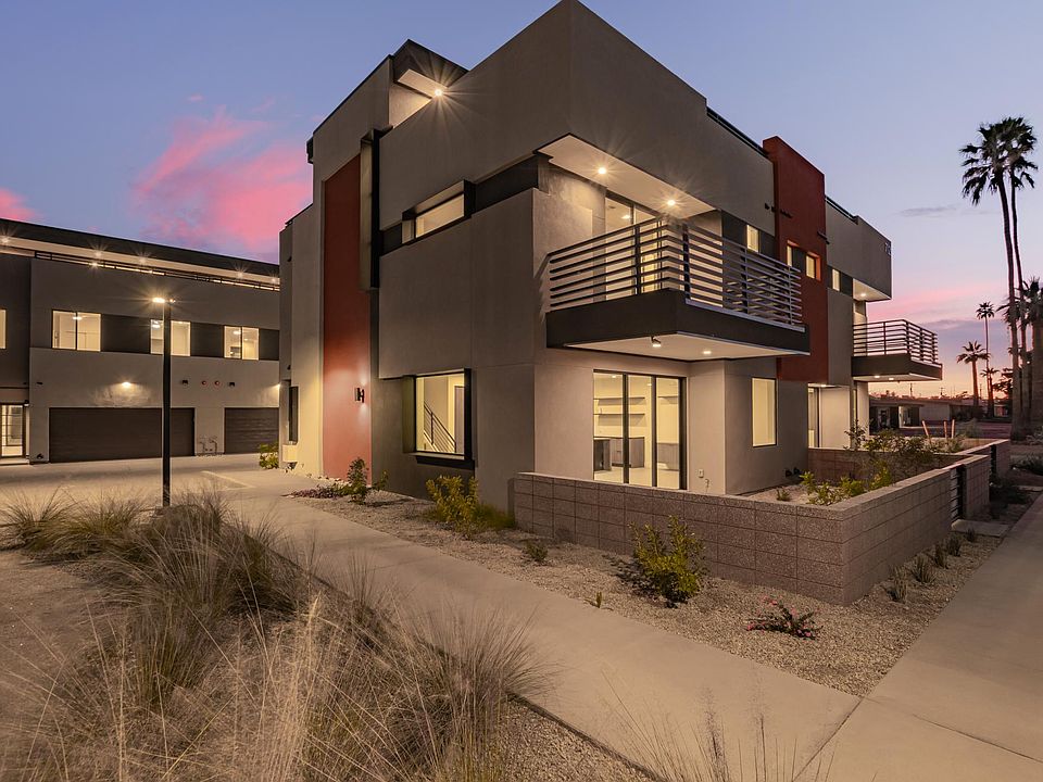 1002 courtyard