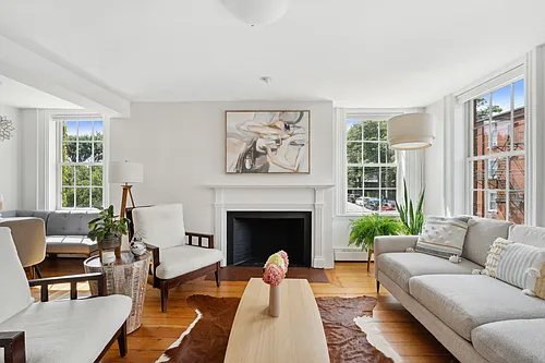 32 Pleasant St #2 Photo 1
