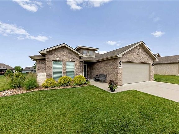 2nd image of 7528 Arapahoe Dr