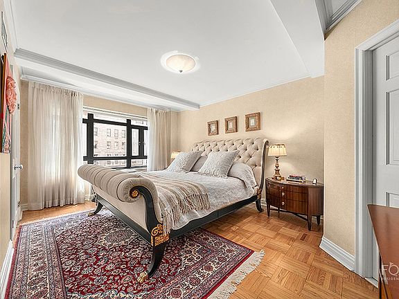 5th image of 750 Park Ave APT 7A