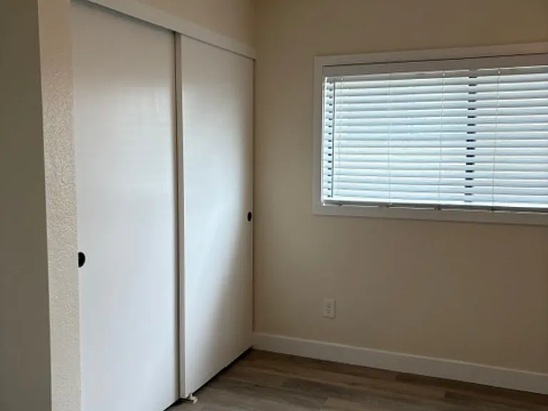 Georgia Manor — Photo 28