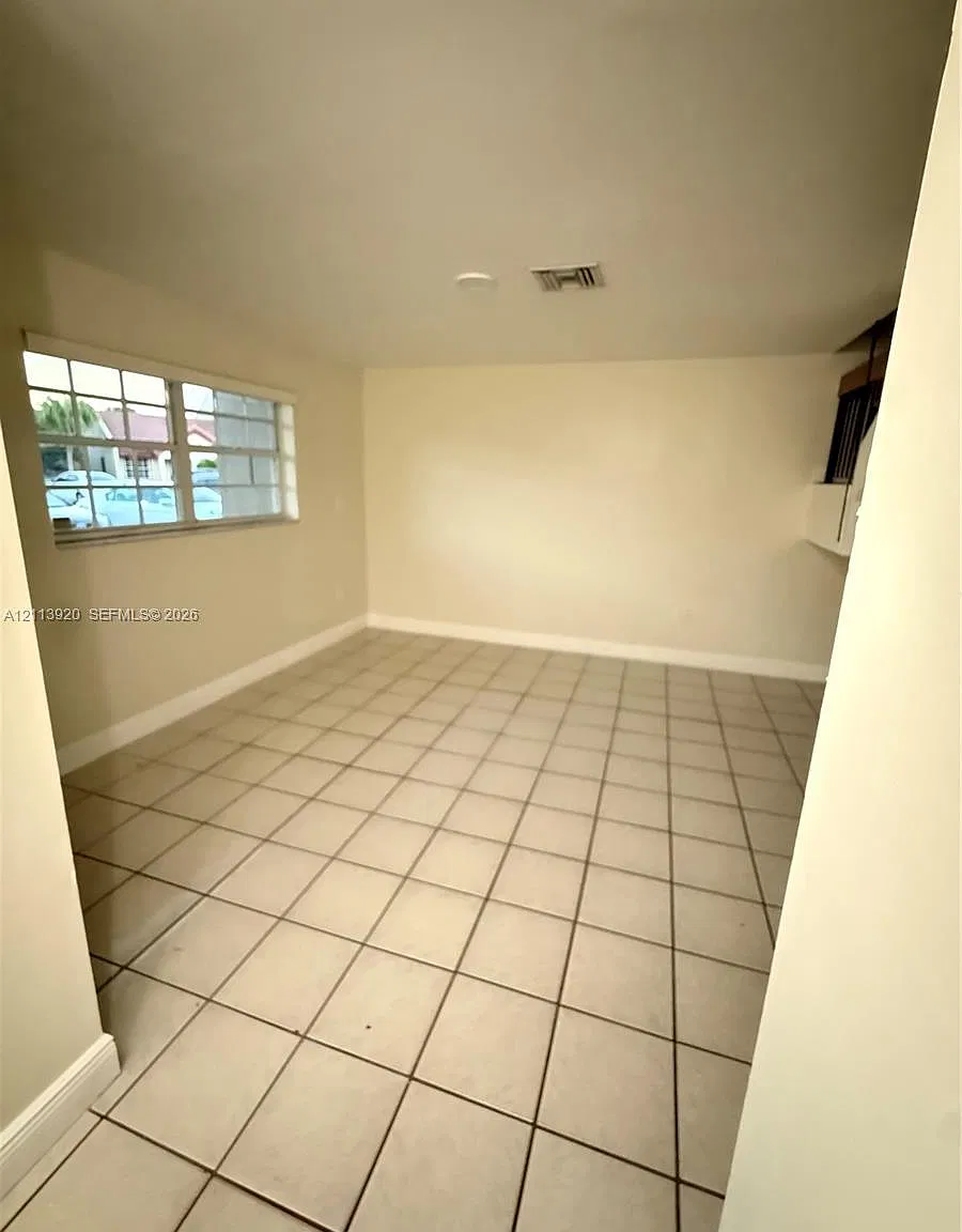 Terra Lake Villas Condo — Photo 4