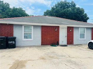 7705 Berg Rd, New Orleans, LA 70128
