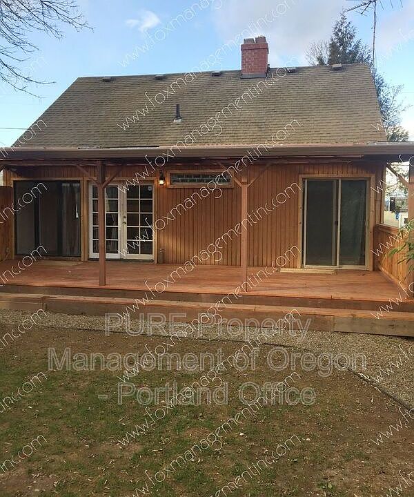 1st image of 6320 NE Simpson St