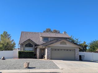 15093 Loma Vista Ct, Hesperia, CA 92345