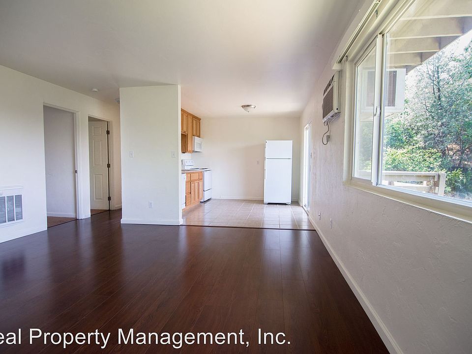 1st image of 2850 Pioneer Dr APT 29