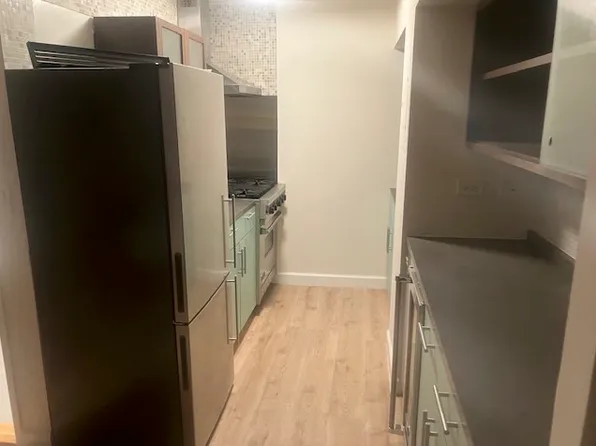 106 Central Park South image 2 of 6