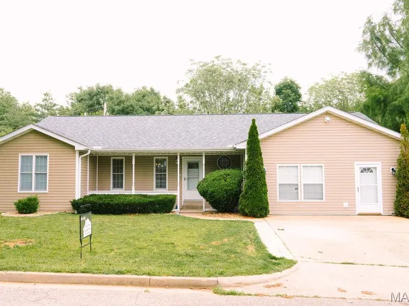 2106 Chris Ct, Rolla, MO 65401