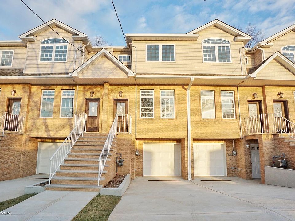 1st image of 30 Bamberger Ln