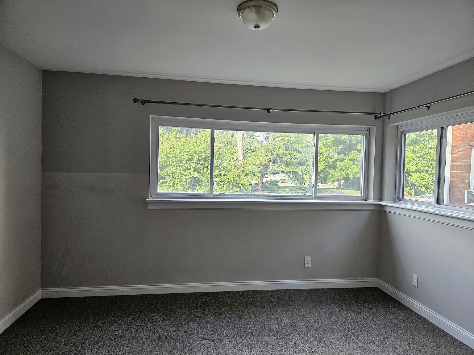 2 bed, 650 sqft, $950 — Photo 4