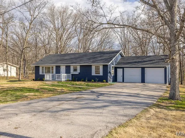 2 Hawthorne Dr, Warrenton, MO 63383