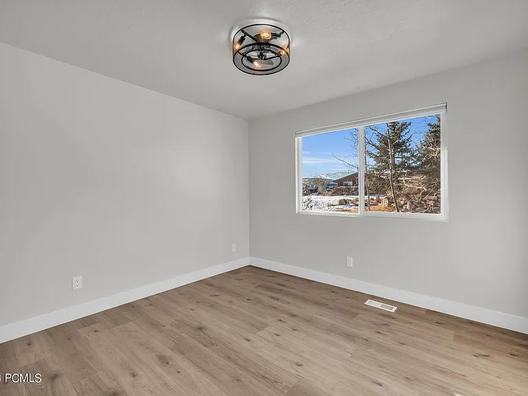 6236 N Countryside Cir — Photo 15