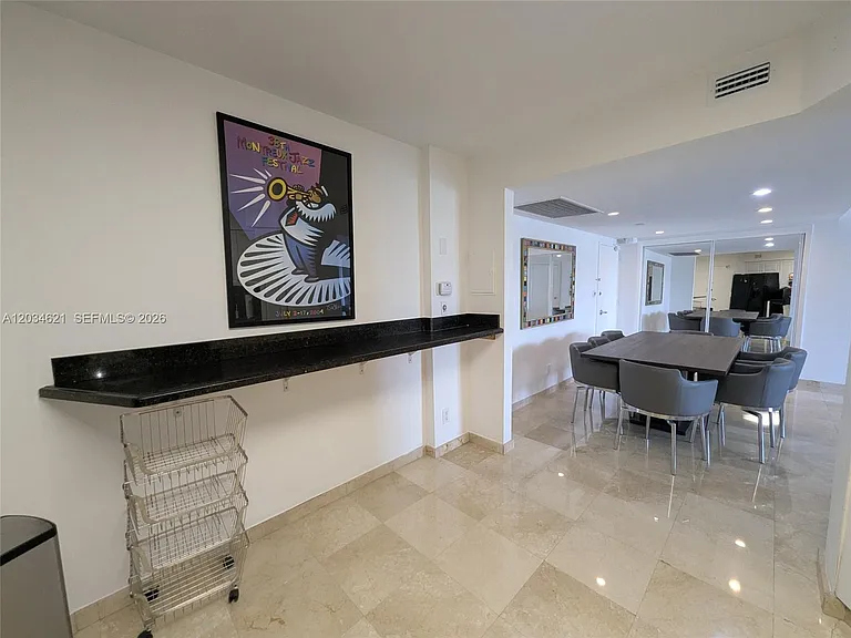5161 Collins Ave #518 — Photo 6