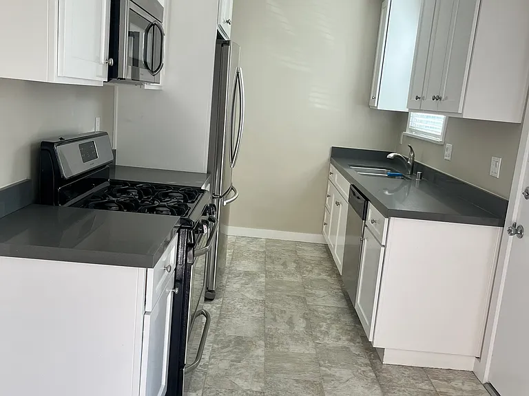 1443 W 157th St #B — Photo 7