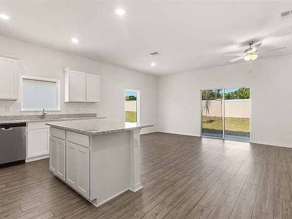 3rd image of 1629 Nantucket Way