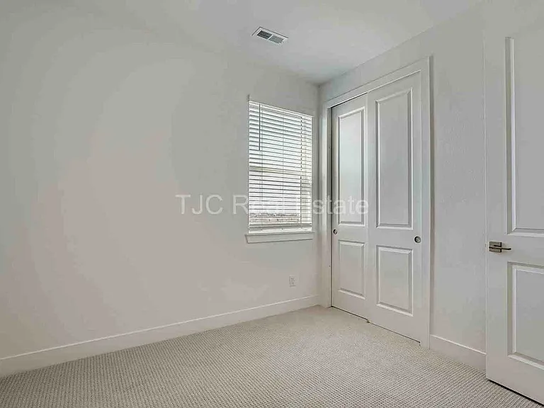 20568 E 63rd Ave — Photo 7