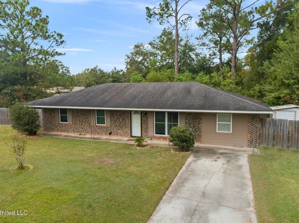 100 Grand Teton Ave, Ocean Springs, MS 39564