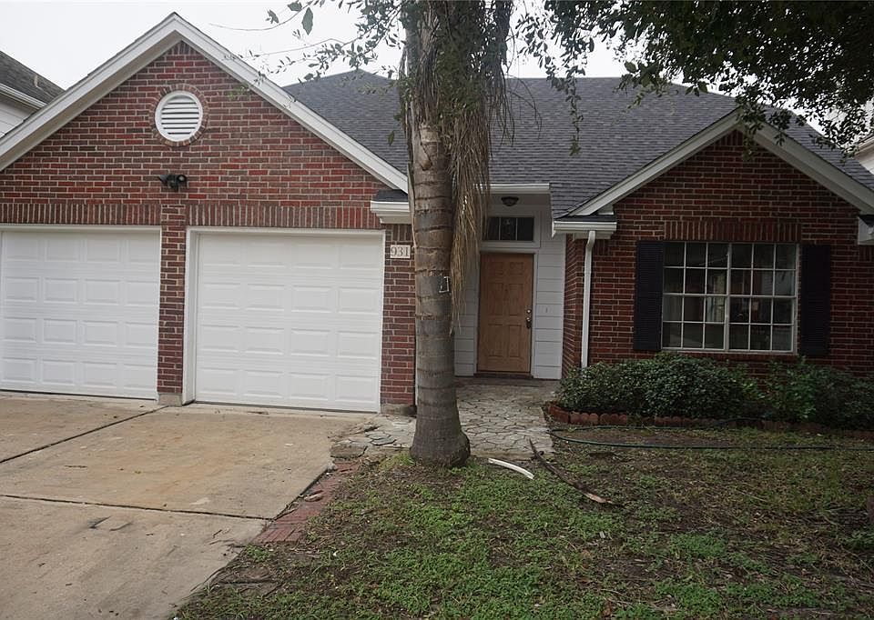 1st image of 931 Willow West Dr