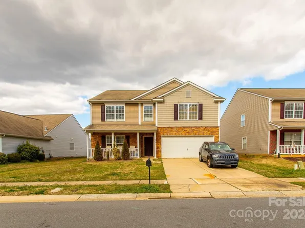 8731 Chalkstone Rd, Charlotte, NC 28216