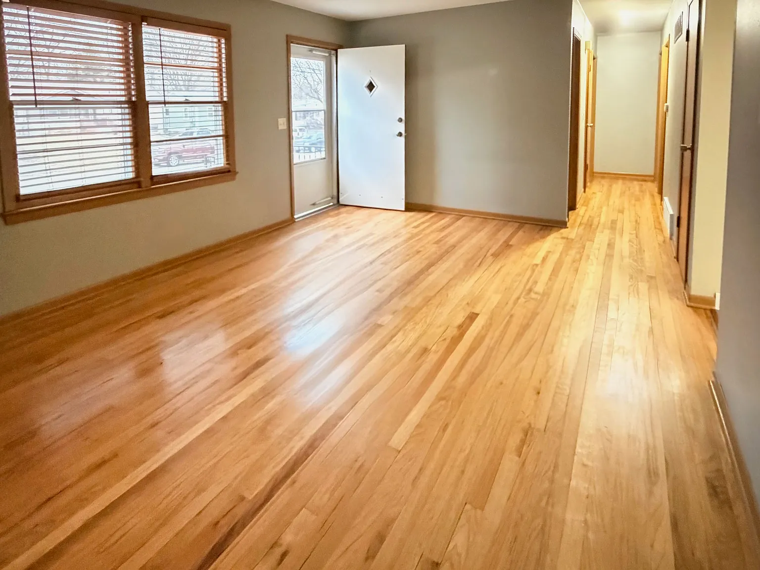 3 bed, 1500 sqft, $1,700 — Photo 3