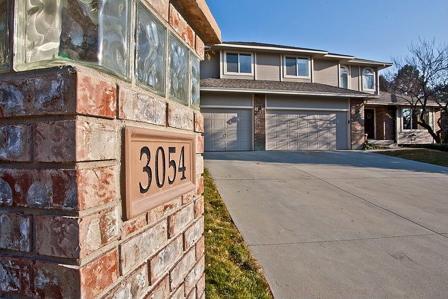 2nd image of 3054 N 24th Way
