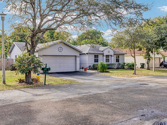 4th image of 4846 NW 14th Street