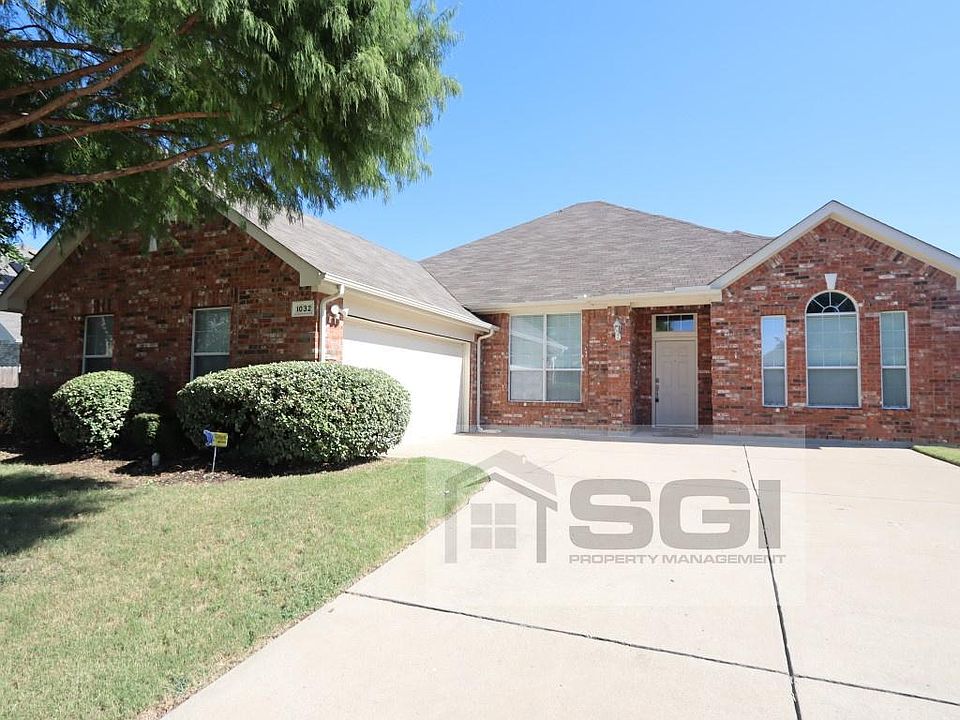 1st image of 1032 Fleetwood Cove Dr