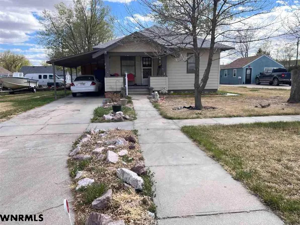 725 N St, Gering, NE 69341