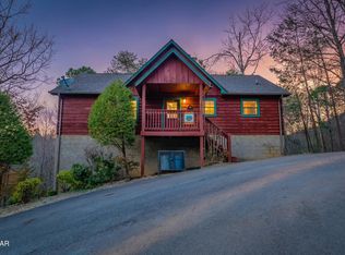 1643 Raccoon Den Way, Sevierville, TN 37862