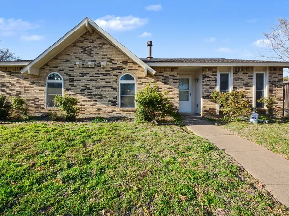 750 Greenhill Ln, Grand Prairie, TX 75052