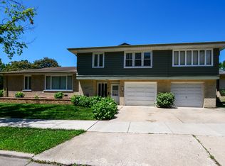 4444 Oak Ave, Lyons, IL 60534