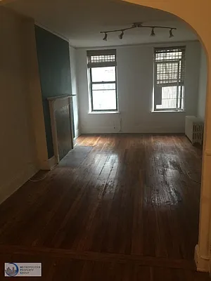 Rented by Metropolitan Property Group | media 10