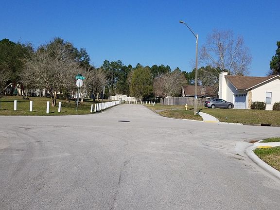5th image of 10088 Delano Dr S