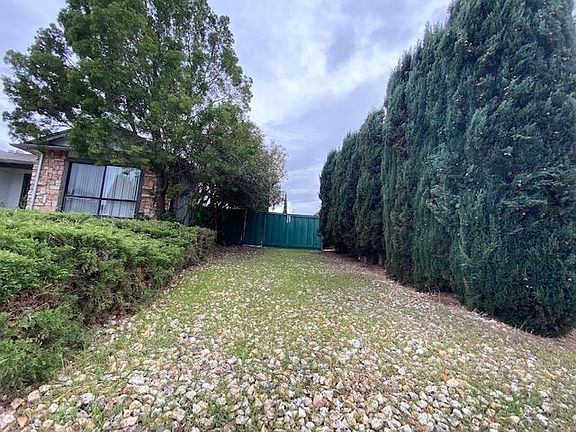 2nd image of 2122 Mendocino Dr