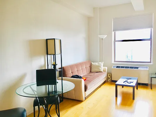 Rented by Level Group | media 20