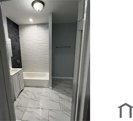 18 Atlantic St #2 — Photo 13