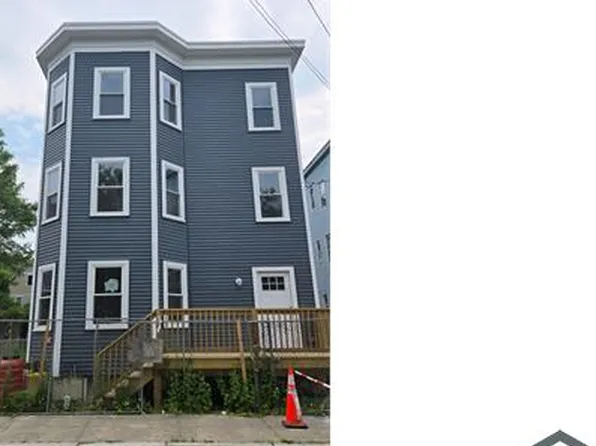 49 Woodcliff St #3, Dorchester, MA 02125