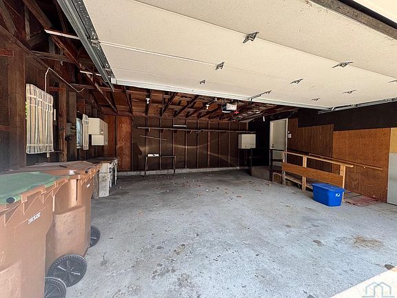 2nd image of 408 Elm St