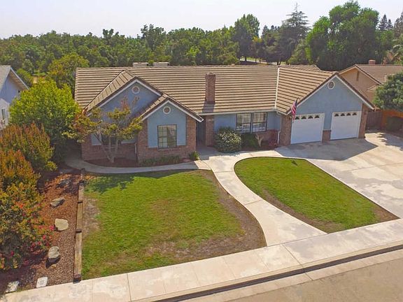 3rd image of 2727 E Paradise Ave