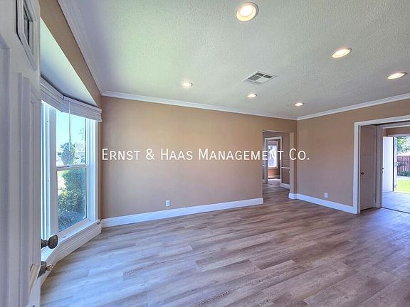 3rd image of 705 N Hillford Ave