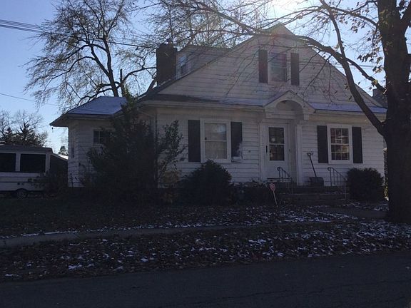 3rd image of 1512 Burton St