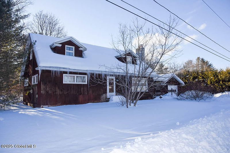 2nd image of 25 Fairview Avenue