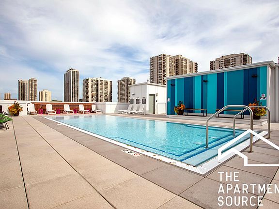 3rd image of 1555 W North Park Ave #401