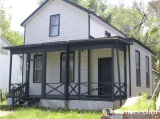625 Oak St, Leavenworth, KS 66048
