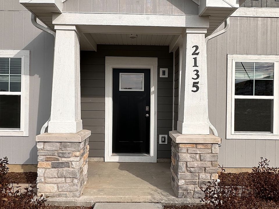 1st image of 2135 Yellowstone Blvd #1