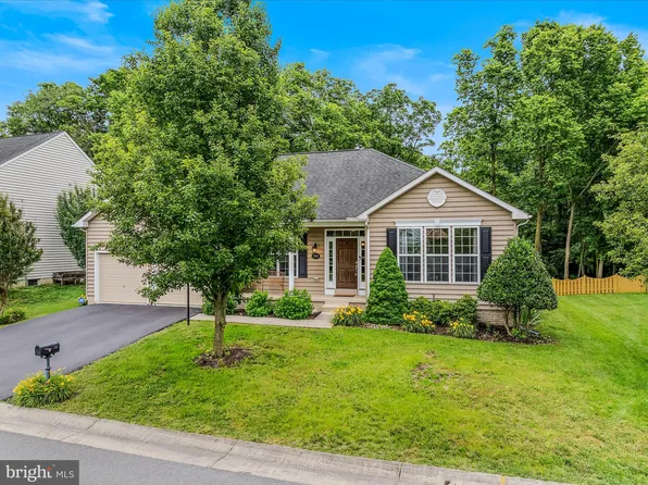 158 Dinwiddie Way, Kearneysville, WV 25430