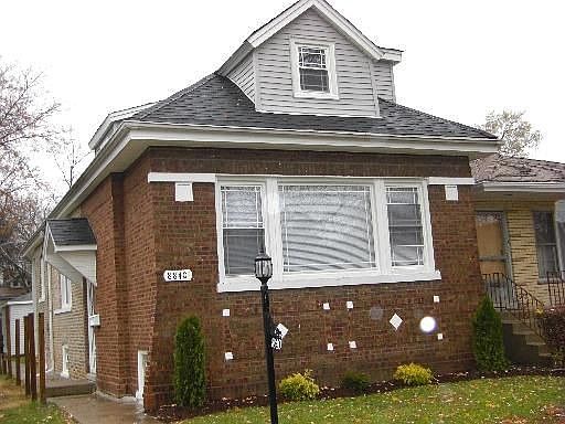 2nd image of 8842 S Hermitage Ave